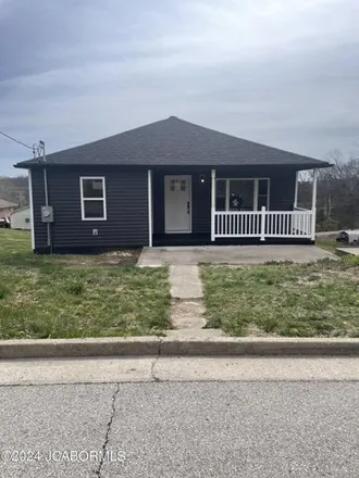 Buy this 4 bed house on 1825 Mississippi Street in Jefferson City, MO 65101