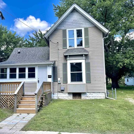 Buy this 2 bed house on 2515 Knight Avenue in Rockford, IL 61101