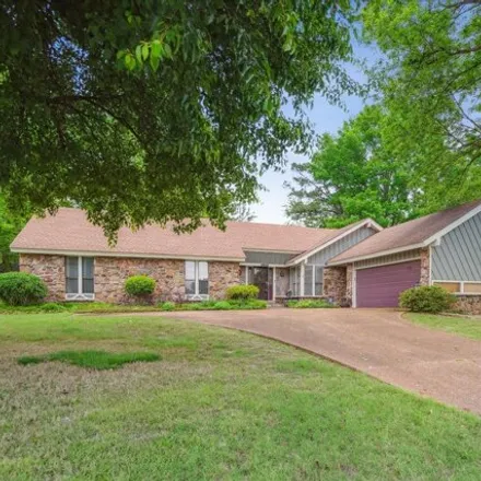 Buy this 3 bed house on 8530 Chimney Rock Boulevard in Memphis, TN 38016