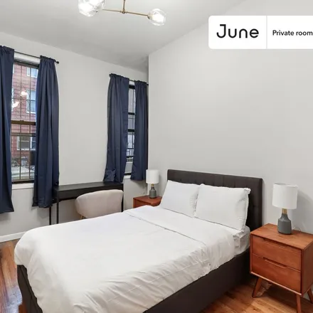 Rent this 4 bed room on 14 Judge Street