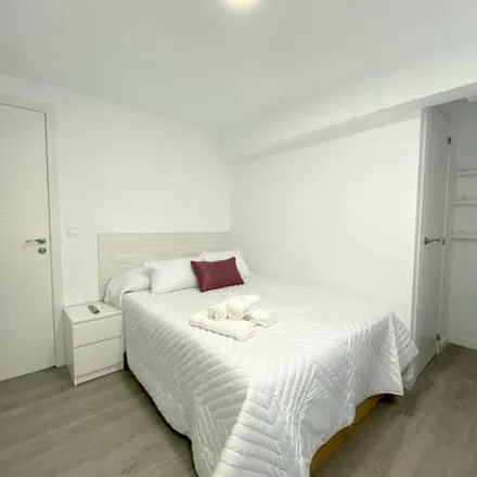 Image 8 - Plaça d'Amelia Chiner, Valencia, Spain - Apartment for rent