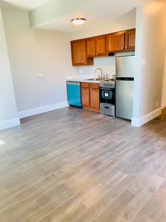 Rent this 1 bed condo on 211 S Saint Clair St