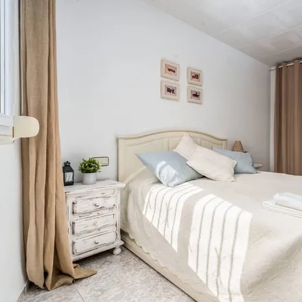 Rent this 1 bed apartment on Roses in Calle de las Rosas, 46940 Manises