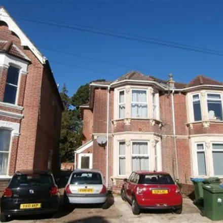 Rent this 4 bed apartment on 59 Gordon Avenue in Bevois Mount, Southampton