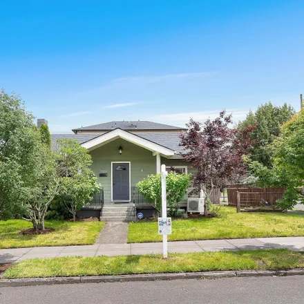 Buy this 3 bed house on 7304 North Albina Avenue in Portland, OR 97217