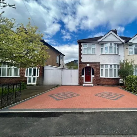 Rent this 3 bed house on Laburnum Grove in Ellesmere Port, CH66 2PD