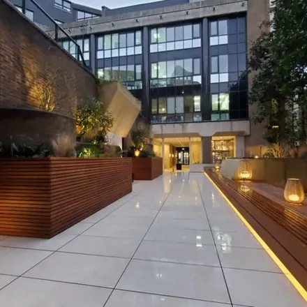 Image 7 - 172-174 Kensington High Street, London, W8 7BQ, United Kingdom - Apartment for rent