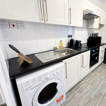 Rent this 3 bed apartment on London in NW11 8AU, United Kingdom