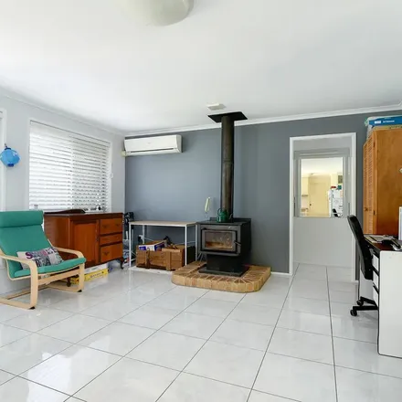 Image 9 - Friend Street, Harristown QLD 4350, Australia - Apartment for rent