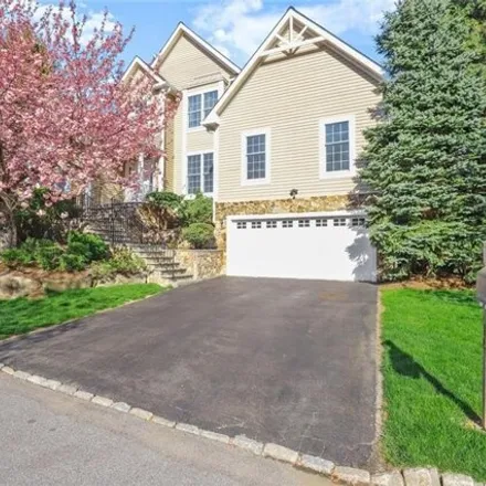 Rent this 4 bed house on 16 Miller Circle in Armonk, North Castle