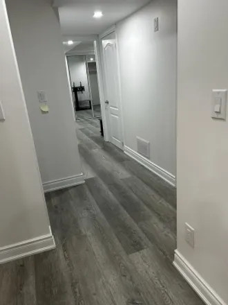 Image 2 - 131 Dundas Street, Brantford, ON N3R 1G9, Canada - Apartment for rent