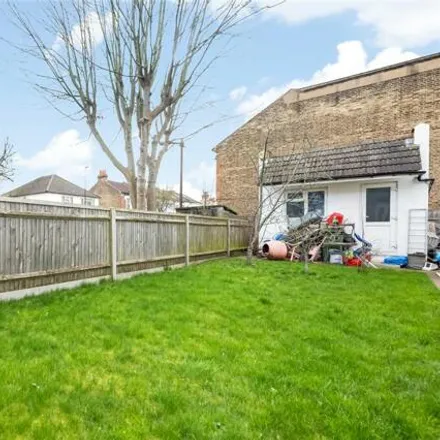 Image 3 - Bensham Manor Road, Thornton Heath, Surrey, Cr7 - House for sale