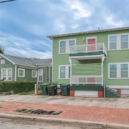 Image 4 - Bernardo De Galvez Avenue, Galveston, TX 77552, USA - House for rent