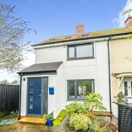 Buy this 3 bed house on Station Road in Helmdon, NN13 5QW