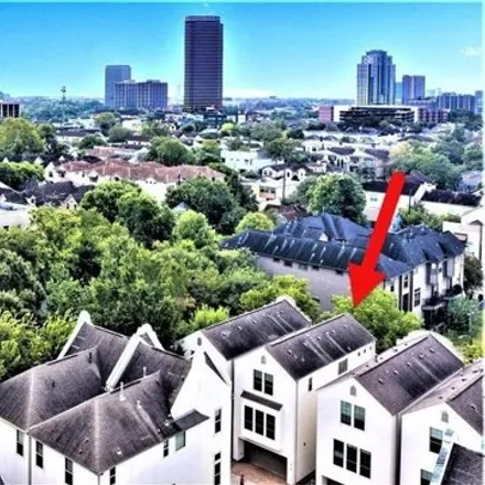 Rent this 3 bed house on 910 Patterson St in Houston, Texas
