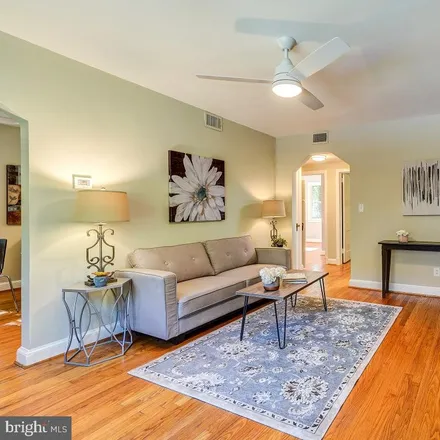 Image 8 - 7310 Trescott Avenue, Takoma Park, MD 20912, USA - House for sale