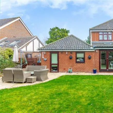 Image 4 - Warwick Place, Coxtie Green, CM14 5QB, United Kingdom - House for sale