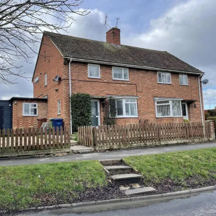 Buy this 3 bed duplex on Neville Road in Queens Road, Tewkesbury