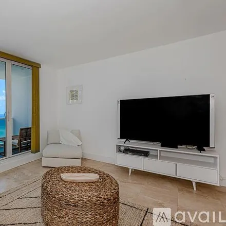 Image 5 - 2301 Collins Avenue, Unit 1515 - Condo for rent