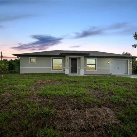 Buy this 2 bed house on 3400 Palm Dr in Punta Gorda, Florida