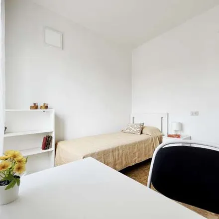 Rent this 5 bed apartment on Via Francesco Robortello in 35126 Padua PD, Italy