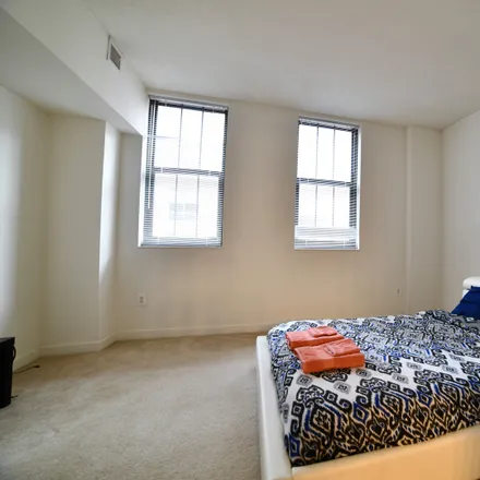 Image 3 - 901 Ponca Street, Baltimore, MD 21224, USA - Apartment for rent