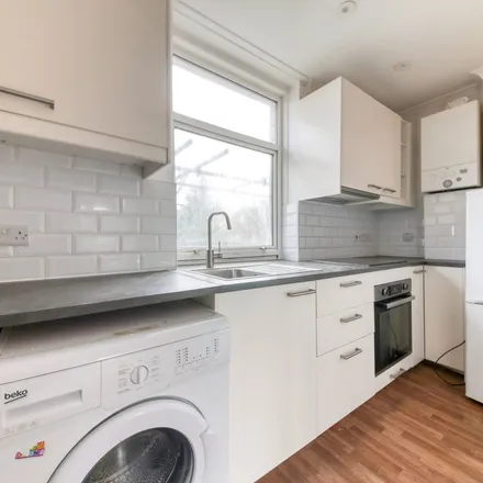 Rent this 1 bed apartment on Lennard Road in London, CR9 3EY
