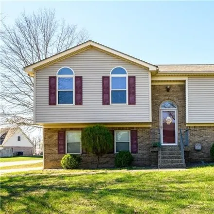 Buy this 4 bed house on 3009 Eastbrook Boulevard in Jeffersonville, IN 47130