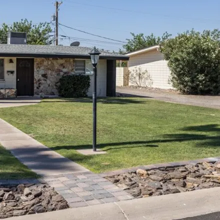 Image 2 - 7025 East Wilshire Drive, Scottsdale, AZ 85257, USA - House for rent