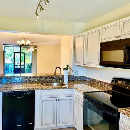 Image 4 - 5725 Riverside Drive, Pine Ridge Villas, Coral Springs, FL 33067, USA - Condo for rent