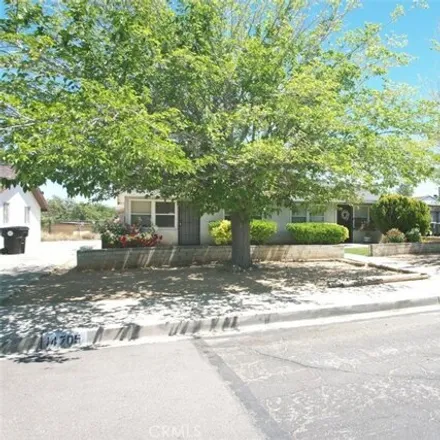 Buy this 9 bed house on 14841 Mesa Drive in Victorville, CA 92395