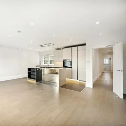 Rent this 2 bed townhouse on 2 Lower Sloane Street in London, SW1W 8AH