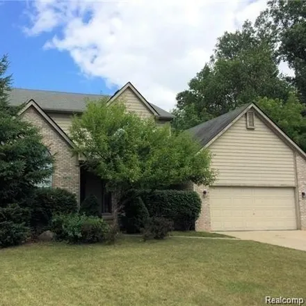 Image 1 - 5888 Three Ponds Court, West Bloomfield Charter Township, MI 48324, USA - House for rent