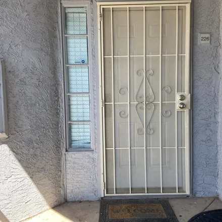 Rent this 2 bed house on 4410 North Longview Avenue in Phoenix, AZ 85014