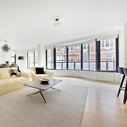 Rent this 3 bed apartment on 69 Drayton Gardens in London, SW10 9RF
