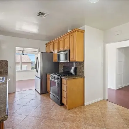 Image 3 - 2083 Jolley Drive, Burbank, CA 91504, USA - Apartment for rent