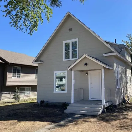 Buy this 3 bed house on 976 East Nora Avenue in Spokane, WA 99207