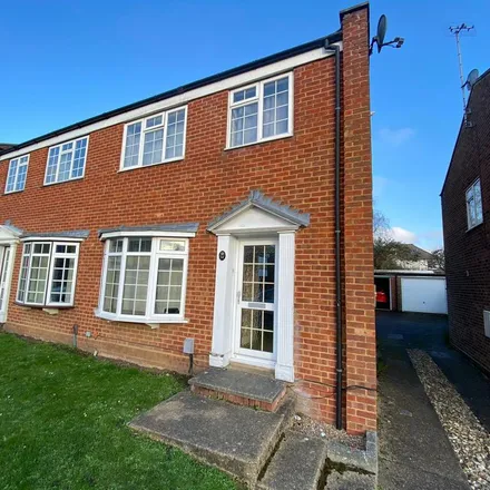 Rent this 4 bed duplex on Dray Court in The Chase, Guildford