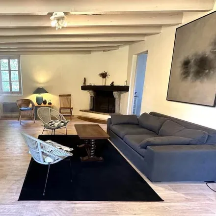 Rent this 2 bed house on Rue Pierre Mendès France in 40800 Aire-sur-l'Adour, France