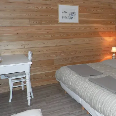 Rent this 5 bed house on 88400 Xonrupt-Longemer