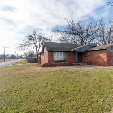 Buy this 3 bed house on 8379 North Harvey Avenue in Oklahoma City, OK 73114