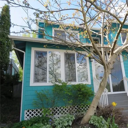 Buy this 3 bed townhouse on 2099 Ponderosa Court in Bellingham, WA 98229