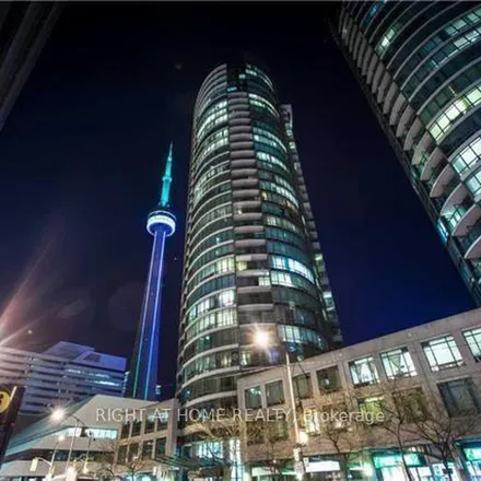 Image 7 - Matrix East, 361 Blue Jays Way, Old Toronto, ON M5V 3B7, Canada - Apartment for rent