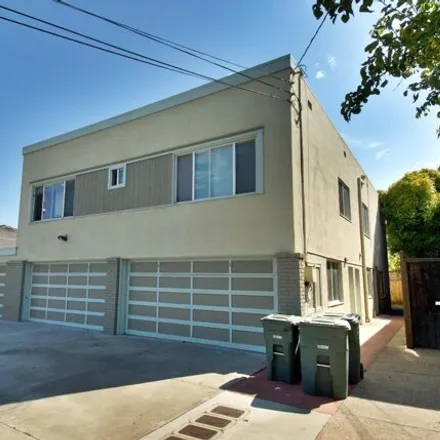 Rent this studio apartment on 141 North Kingston Street in San Mateo, CA 94401