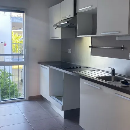 Rent this 3 bed apartment on 36 Rue de Bellevue in 44880 Sautron, France