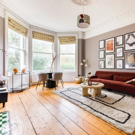 Rent this 2 bed apartment on Heathcroft in Hampstead Way, London