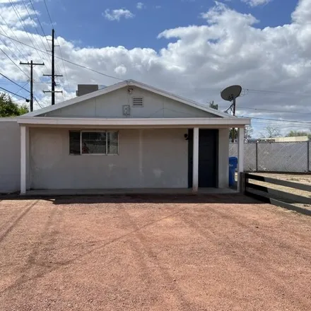 Rent this 1 bed house on 2911 North 47th Drive in Phoenix, AZ 85031