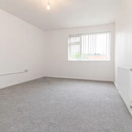 Image 7 - Heol Llanishen Fach, Cardiff, CF14 6LE, United Kingdom - Apartment for rent