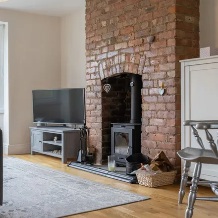 Rent this 2 bed apartment on 75-77 Newlands Road in Newcastle upon Tyne, NE2 3NT