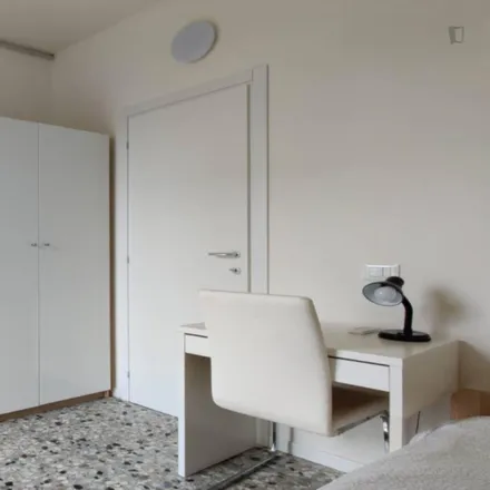 Image 4 - Via Alberto da Gandino, 20152 Milan MI, Italy - Room for rent